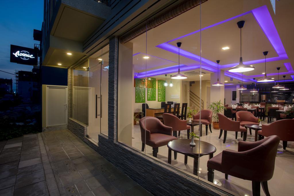 The Avenue & Spa Hulhumale Bagian luar foto