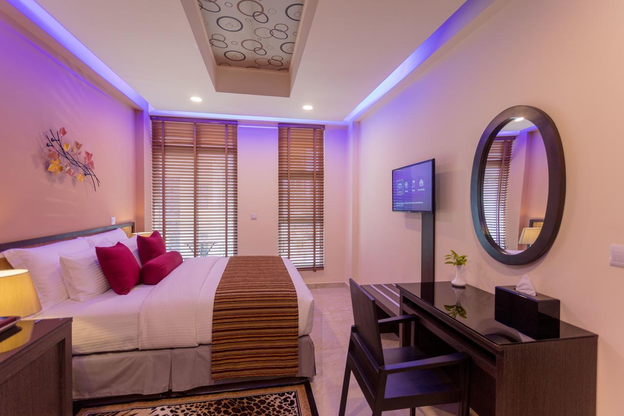 The Avenue & Spa Hulhumale Bagian luar foto